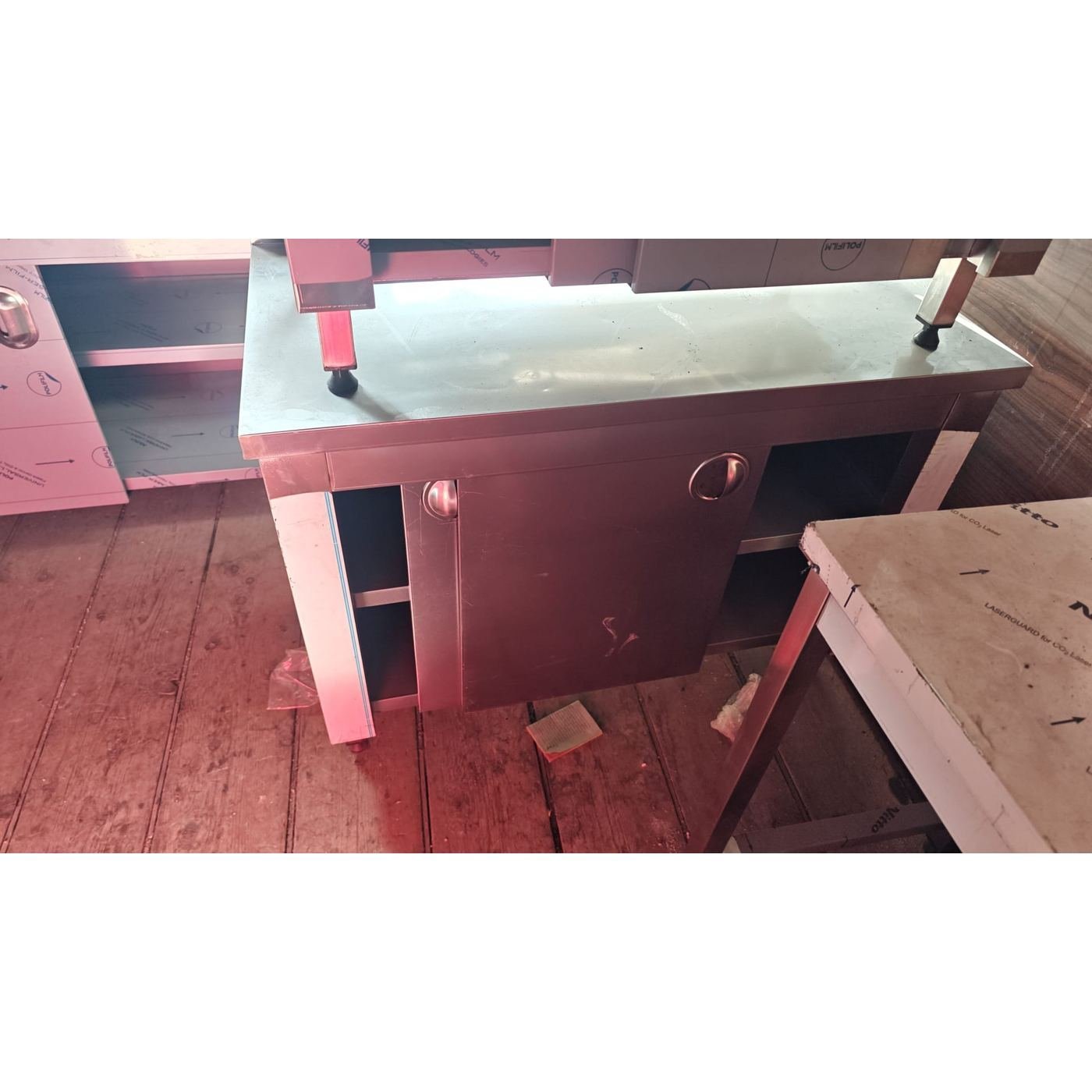 115 cm Krom Dolaplı Ara Raflı Çalışma Tezgâhı