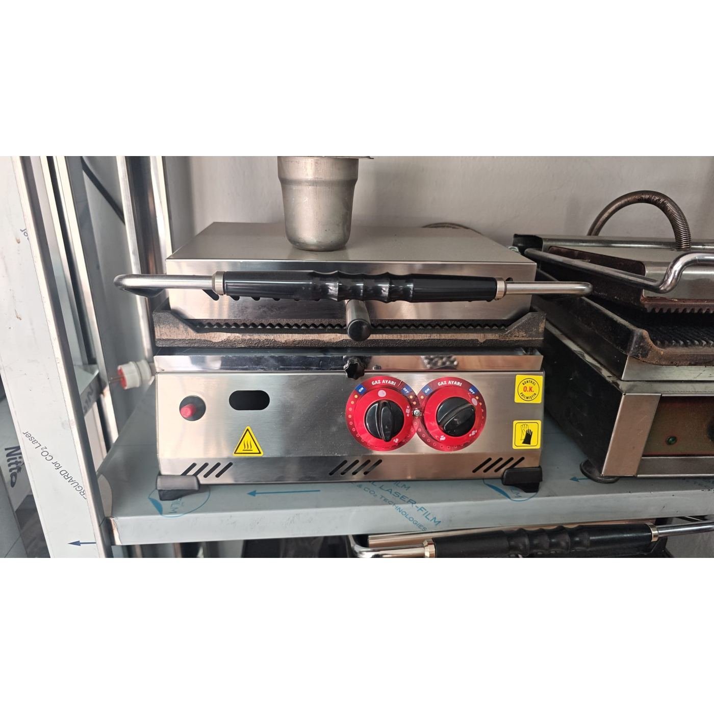Çift Termostatlı Tost Makinesi